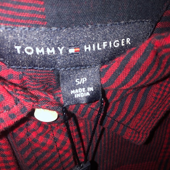 Tommy Hilfiger Red/Navy camp shirt - Picture 4 of 7